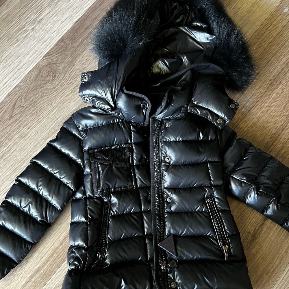 Monclair girls size 4 fox-trim down coat